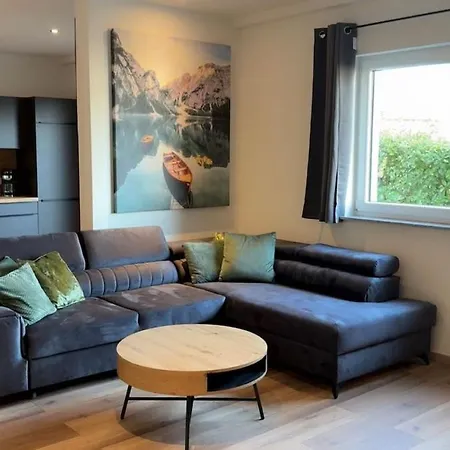 Appartement Kirchberg - Am Rhein *